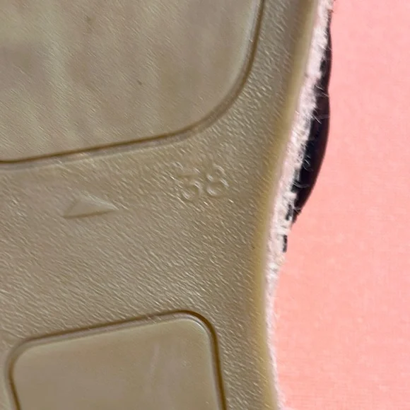 New Valentino Black Slide Sandals. Size 38. - Picture 8 of 8